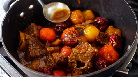 braised-beef-short-ribs-galbi-jjim-갈비찜-recipe-by image