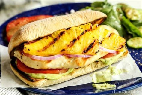 grilled-chicken-and-pineapple-sandwich-with-creamy image