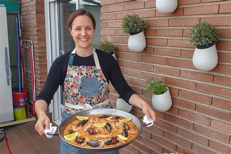 prawn-and-chorizo-paella-recipe-spanish-sabores image