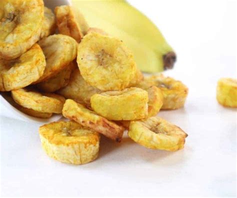 air-fryer-banana-chips-fork-to-spoon image