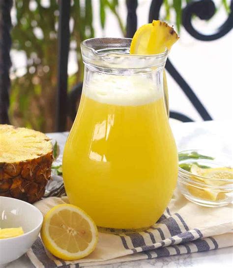 homemade-pineapple-juice image