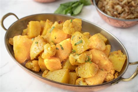 indian-aloo-gobi-potato-and-cauliflower-culinary-ginger image