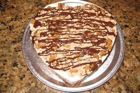 moms-special-occasion-ice-cream-cookie-dessert image