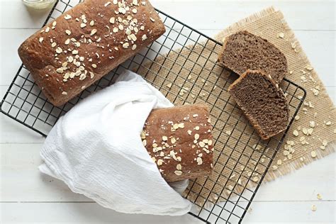 outback-copycat-honey-whole-wheat-bread-gather image