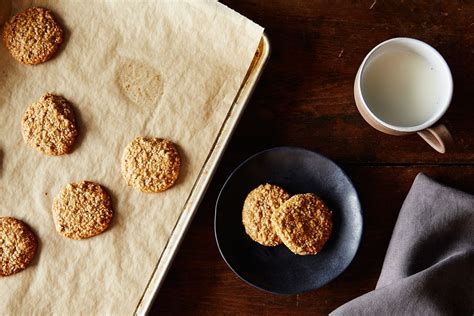 best-almond-flour-sesame-cookies-recipe-how-to image