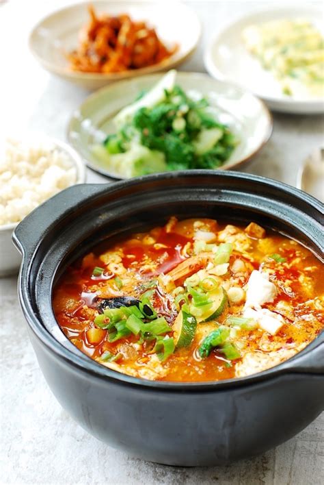 haemul-sundubu-jjigae-seafood-soft-tofu-stew image