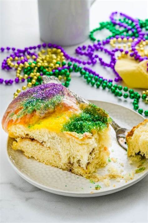 traditional-mardi-gras-king-cake-recipe-garlic-zest image