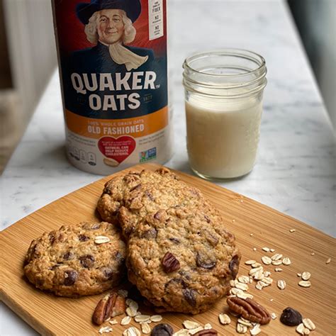 quakers-chewy-oatmeal-chocolate-chip-cookies image