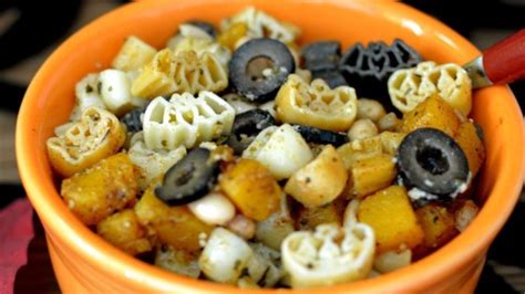 halloween-pasta-recipe-food-friends-and image