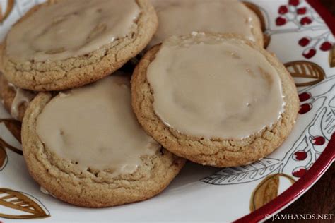 amish-brown-sugar-cookies-with-maple-frosting-jam image