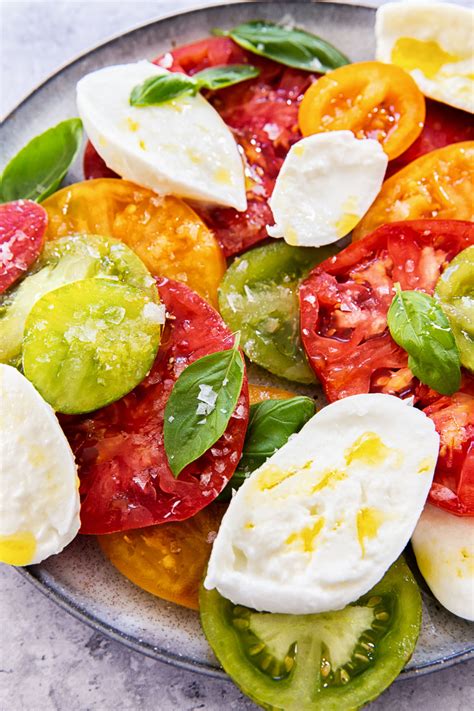 tomato-salad-with-basil-and-mozzarella-insalata-caprese image