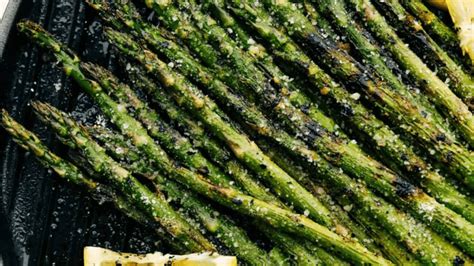 grilled-asparagus-recipe-w-parmesan-garlic-the-recipe-critic image
