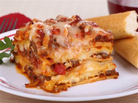 classic-italian-lasagna-with-ground-beef-and-sausage image