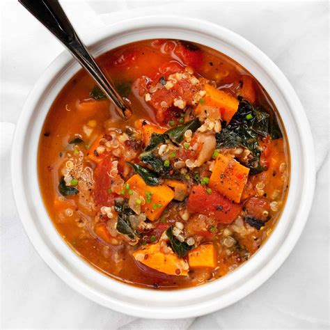 white-bean-sweet-potato-tomato-and-kale-soup-last image