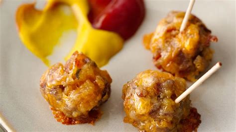 impossibly-easy-bacon-cheeseburger-balls-with-make image