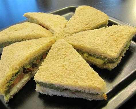 indian-green-chutney-sandwich image