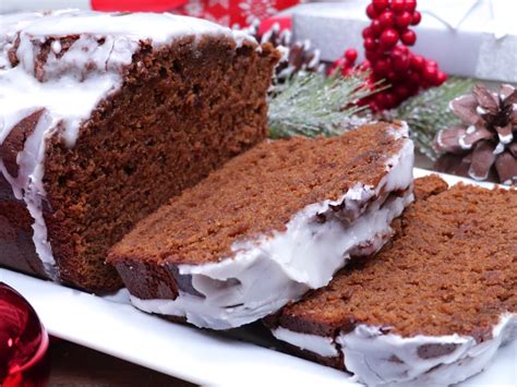 old-fashioned-iced-gingerbread-divas-can-cook image