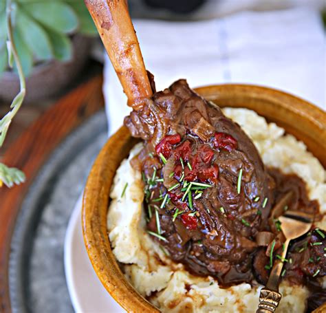 braise-it-lamb-shanks-with-figs-and-rosemary-food image