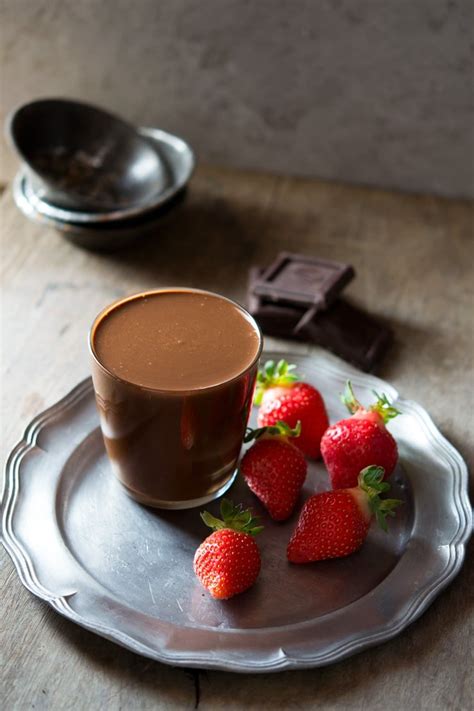 homemade-nutella-hazelnut-chocolate-spread-inside image