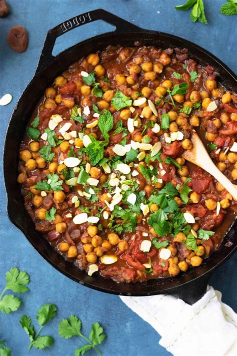 easy-moroccan-chickpeas-eating-by-elaine image
