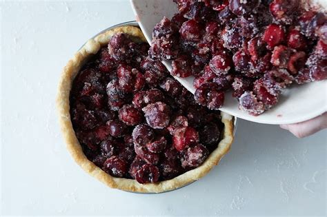 how-to-control-the-juiciness-of-your-fruit-pies-pie-tips image
