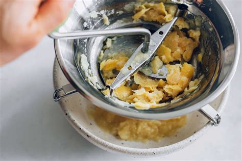 flourless-italian-almond-lemon-cake-recipe-the-spruce image