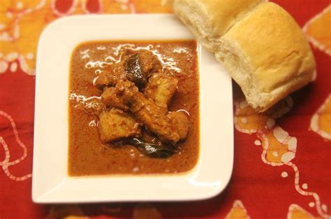 kerala-style-chicken-nadan-khozi-curry image