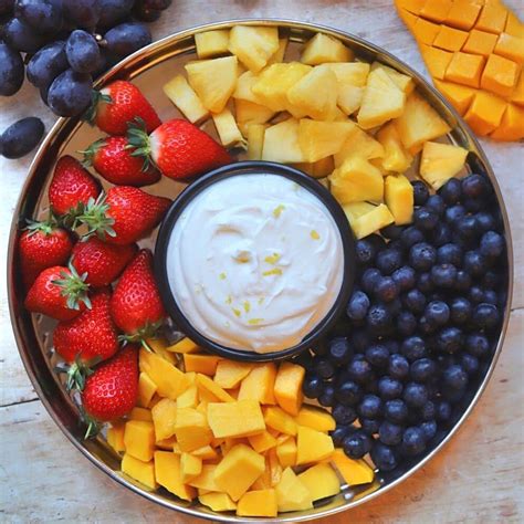 greek-yogurt-fruit-dip-end-of-the-fork image