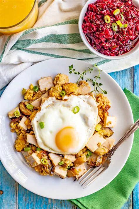 thanksgiving-leftovers-breakfast-hash-family-food-on image