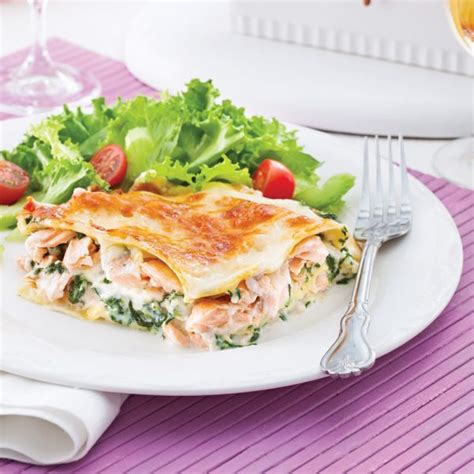 salmon-and-spinach-lasagna-5-ingredients-15-minutes image