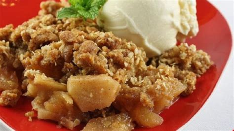 easy-apple-crisp-with-oat-topping image