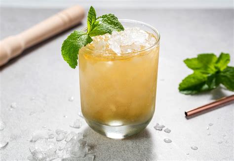 classic-mint-julep-cocktail-recipe-the image