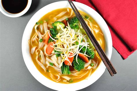dan-dan-noodle-soup-vegetarian image