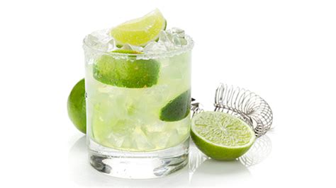 how-to-make-the-best-margarita-robb-report image