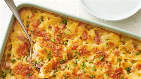 creamy-scalloped-potatoes-with-ham-and-peas image