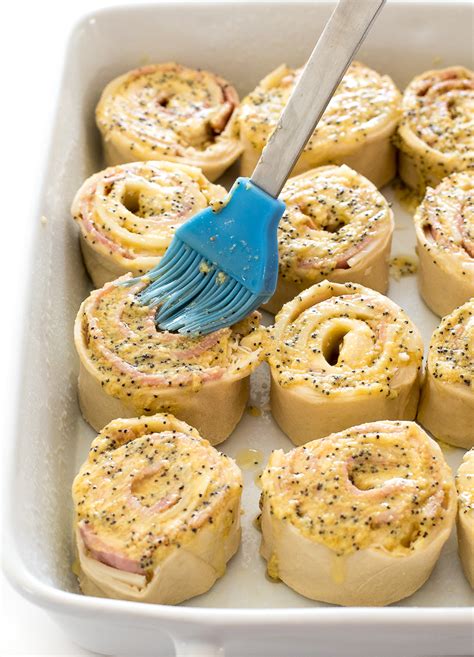 ham-and-cheese-pinwheels-easy-appetizer-chef-savvy image