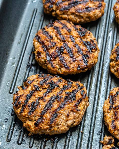 naked-turkey-burgers-with-pico-de-gallo-clean-food image