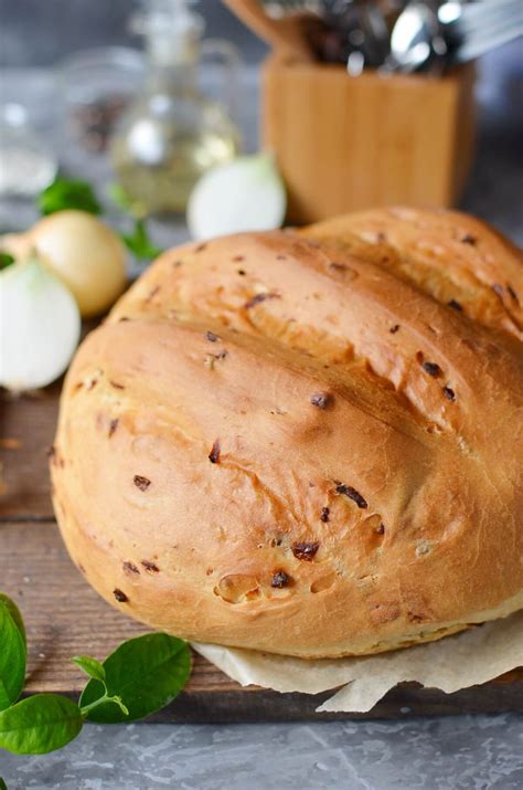 homemade-onion-bread-recipe-cookme image