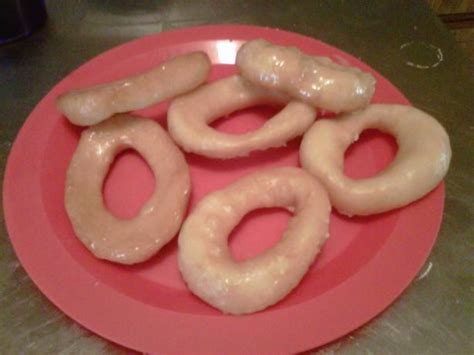 krispy-kreme-doughnuts-and-doughnut-holes-ohhh-so image