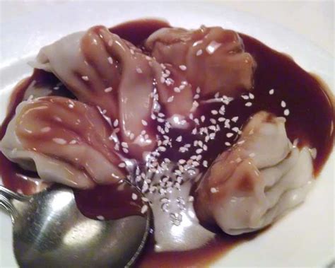hunan-dumplings-with-peanut-butter-sauce image