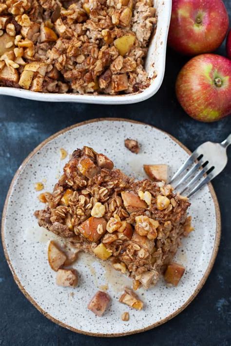 apple-baked-oatmeal-the-foodie-dietitian-kara-lydon image