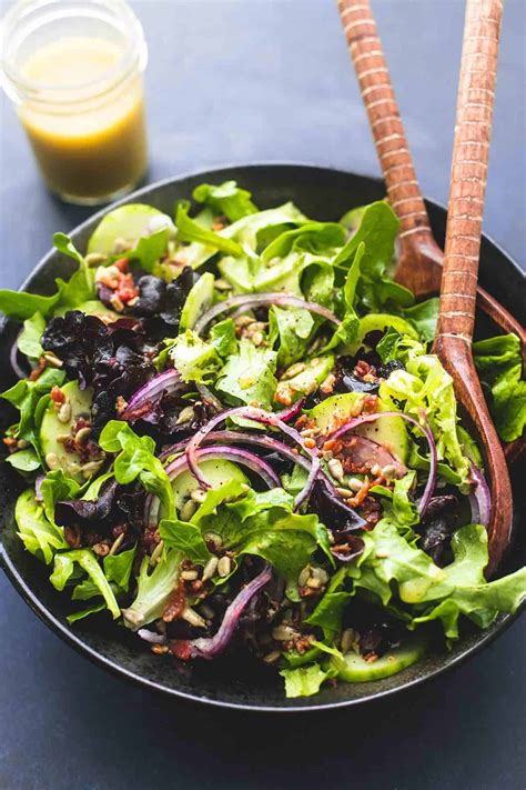 best-simple-tossed-green-salad-creme-de-la-crumb image