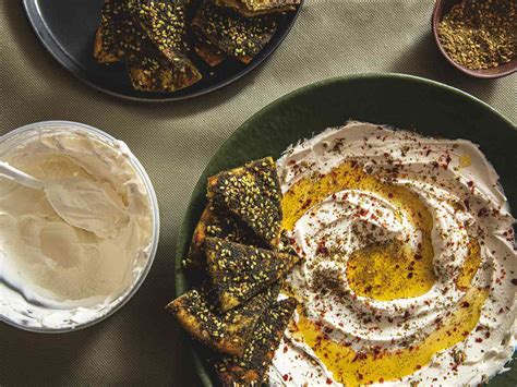 labneh-what-it-is-how-its-made-and-how-to-serve-it image