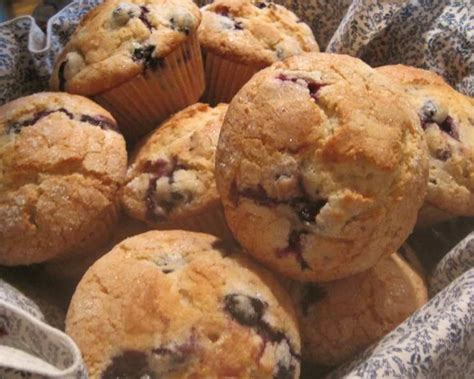jordan-marsh-blueberry-muffins-recipe-foodcom image