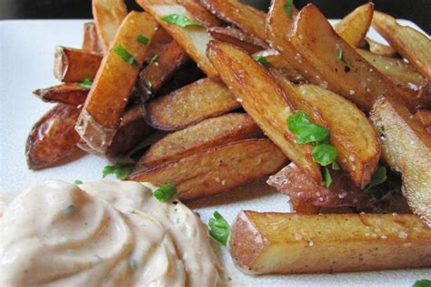 hand-cut-fries-with-smoked-aioli-gluten-free-foodcom image