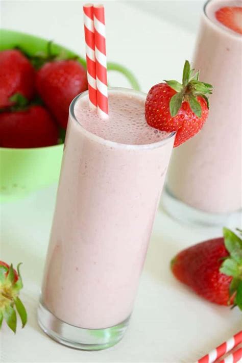 easy-healthy-strawberry-milkshake image