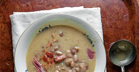 10-best-hungarian-bean-soup image