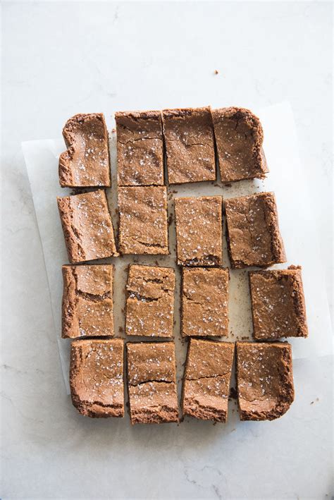ginger-molasses-cookie-bars-mountain-mama-cooks image