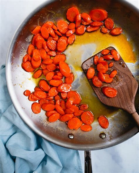 honey-glazed-carrots-15-minutes-a image