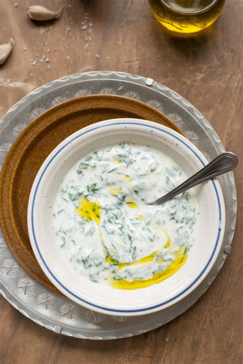 persian-yogurt-and-spinach-dip-borani-esfanaaj image